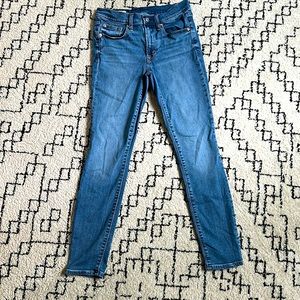 Women’s Skinny Jeans